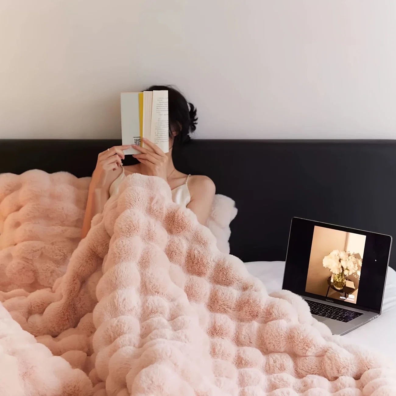 Cozy Faux Rabbit Fleece Throw – Soft Warm Blanket for Bedroom & Living Room - The Uplift Shop